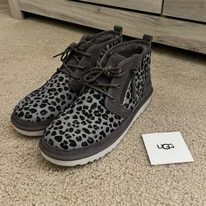 UGG Neumel Zip Leopard